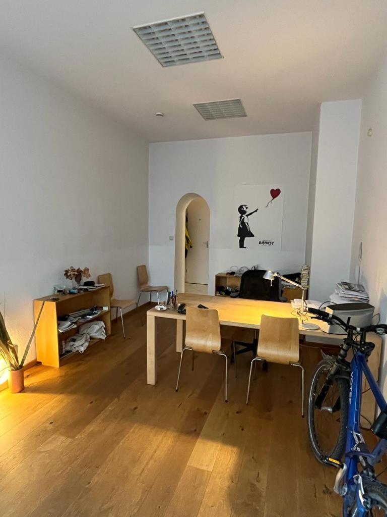 Grosse In Der Isarvorstadt Apartment *