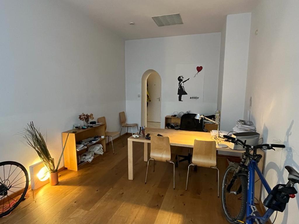 Grosse In Der Isarvorstadt Apartment *